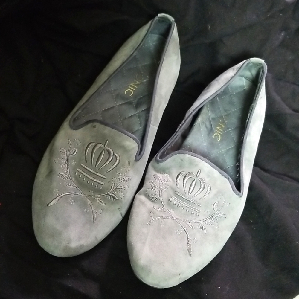 Vionic Embroidered Suede Flats